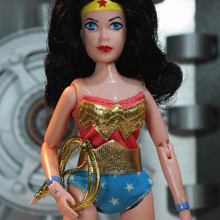 DC Comics Figurka Retro Wonder Woman 20cm